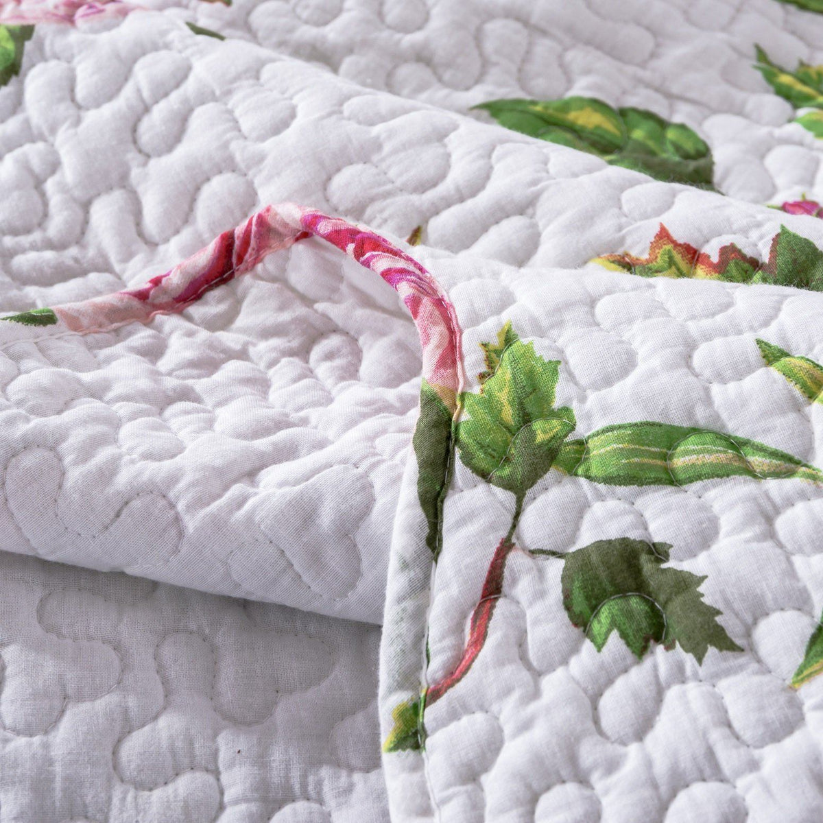 Pink Rose Quilt Set with Pillow Shams